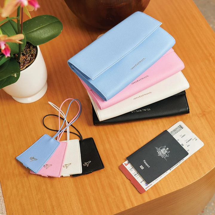 Annabel Trends Vanity Luggage Tag Black Lifestyle | Merchants Homewares