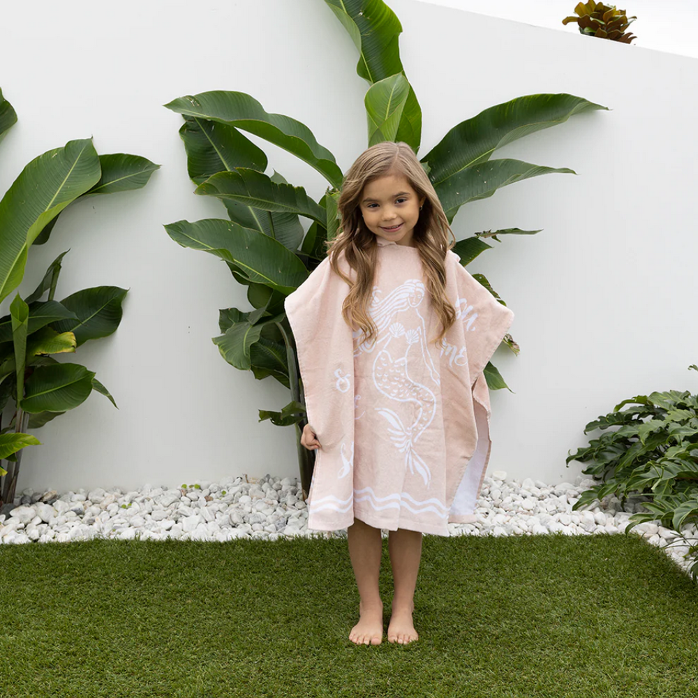 Bambury Poncho Pal You, Me and The Sea Lifestyle | Merchants Homewares