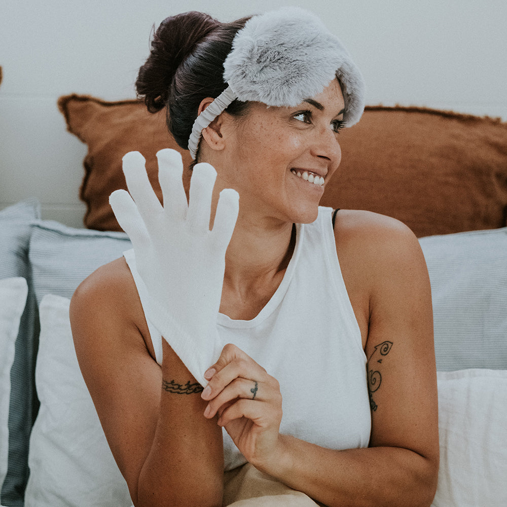 Annabel Trends Spa Trends Gel Gloves Lifestyle | Merchants Homewares