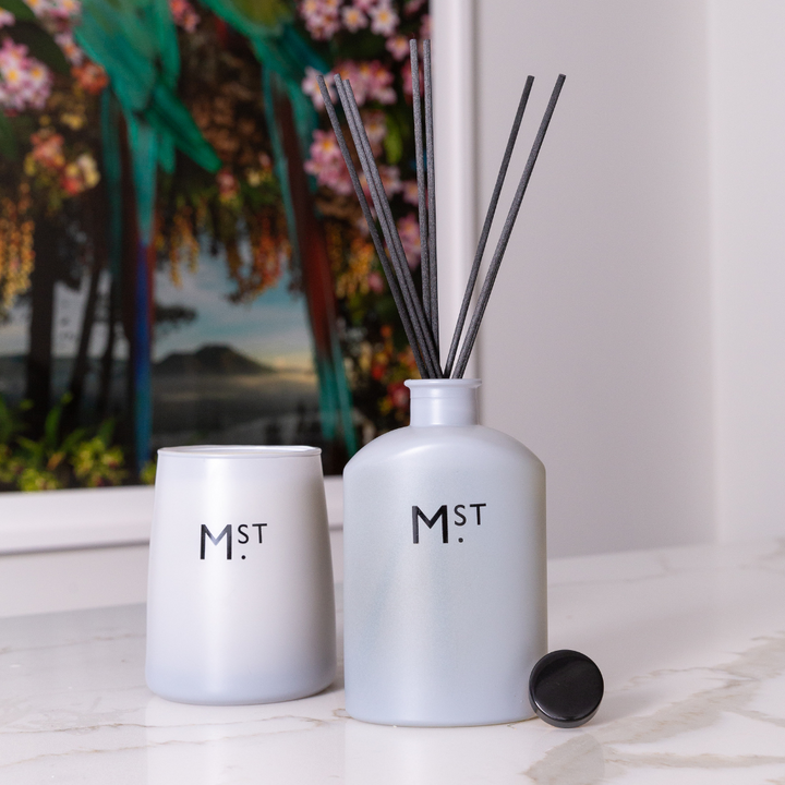 Moss St Wild Berries Diffuser 275ml Lifestyle | Merchants Homewares
