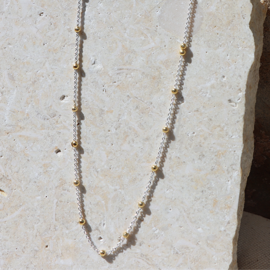 Najo Algonquin Yellow/Sil Necklace Lifestyle | Merchants Homewares