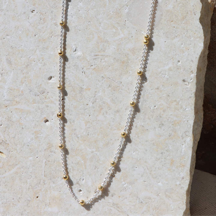 Najo Algonquin Yellow/Sil Necklace Lifestyle | Merchants Homewares