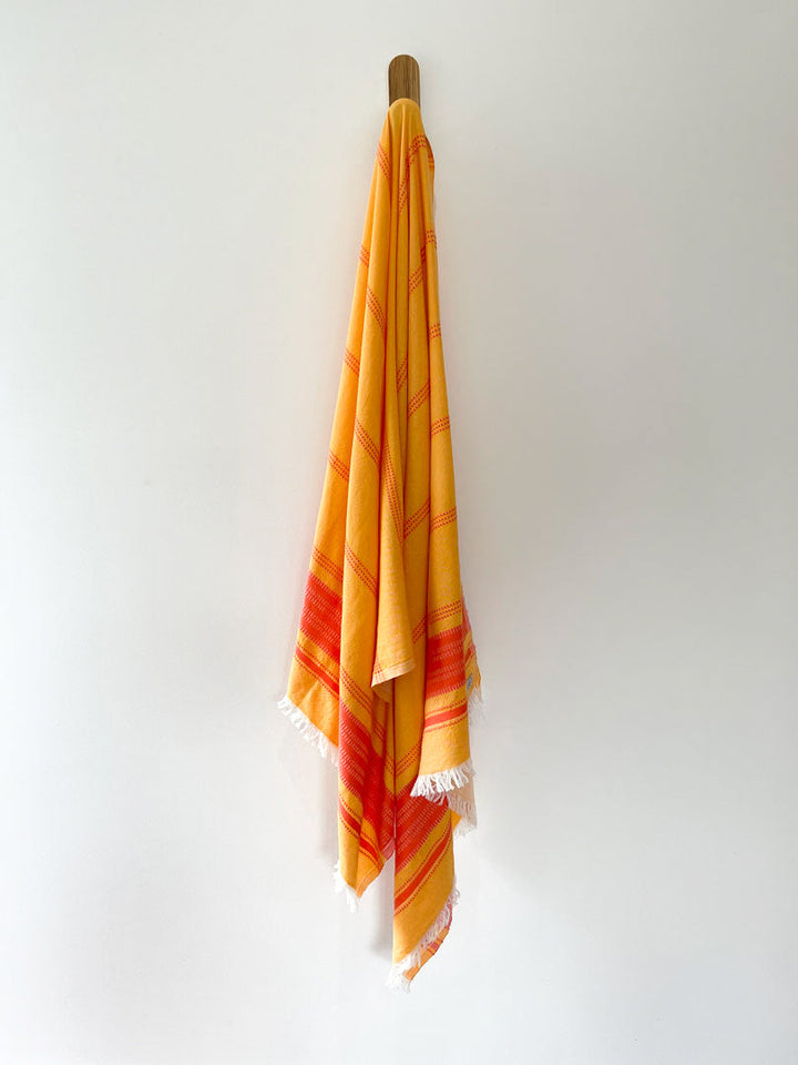 Seven Seas | Premium Range | Pacific | Apricot/Coral | Merchant Homewares