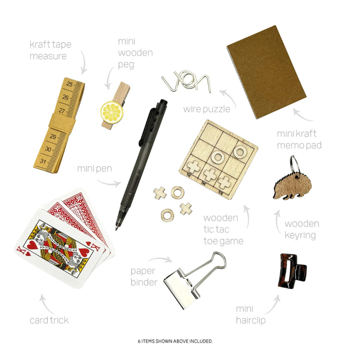 Gourmet Brands Mistletoe & Merry Celebration Village Scene (6) Contents | Merchants Homewares