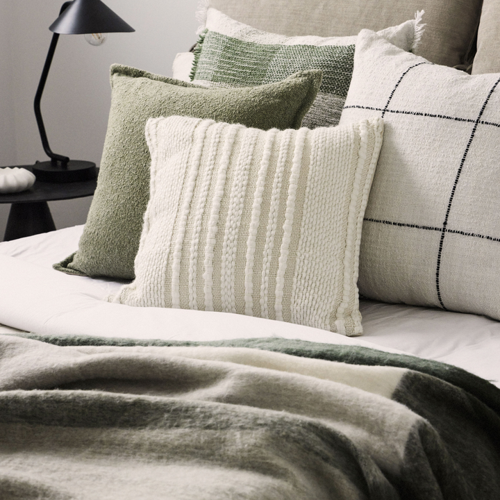 I.S Albi Amalfi Bowie Wool Blend Woven Throw Lifestyle | Merchants Homewares