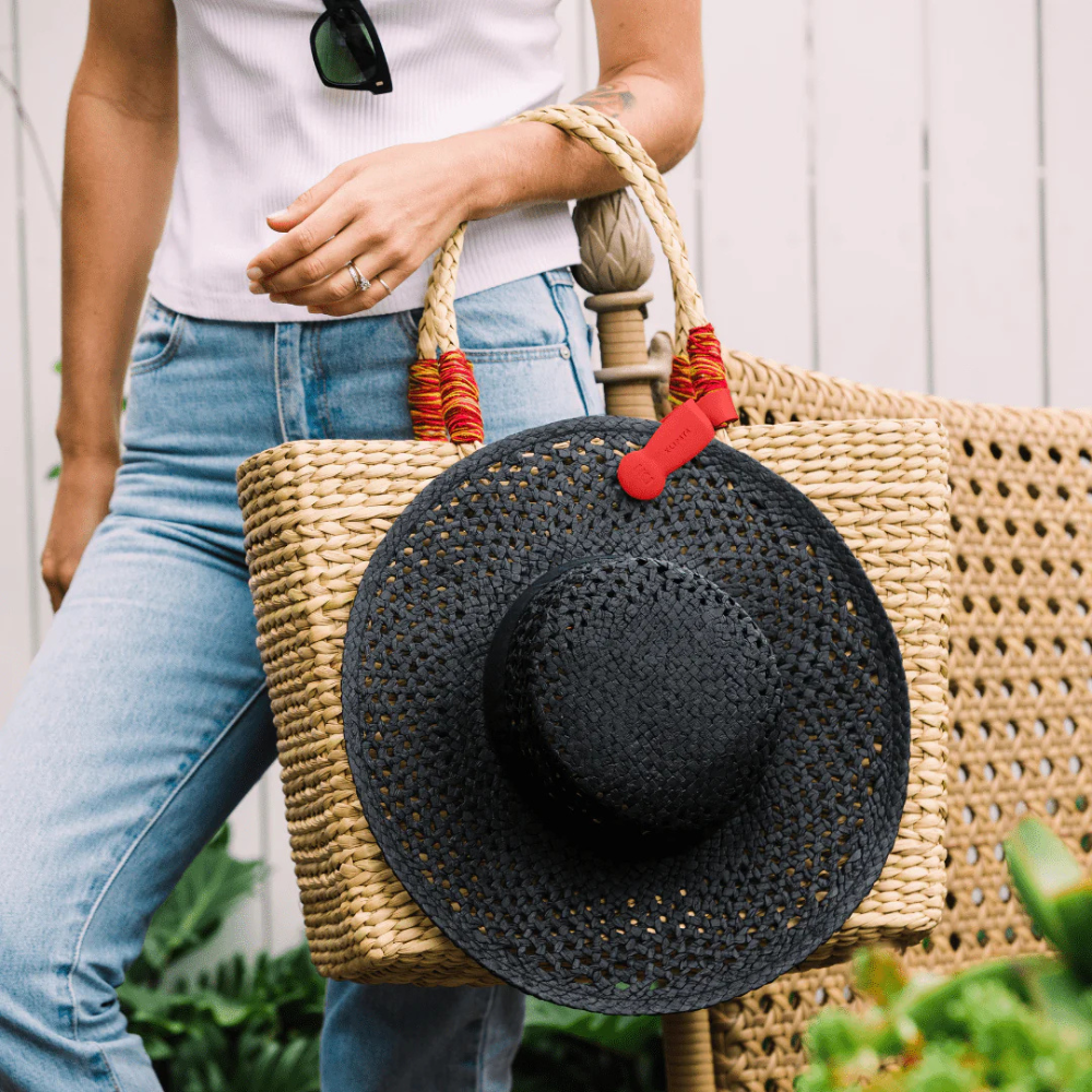 Klipsta Hat Clip Red Lifestyle | Merchants Homewares