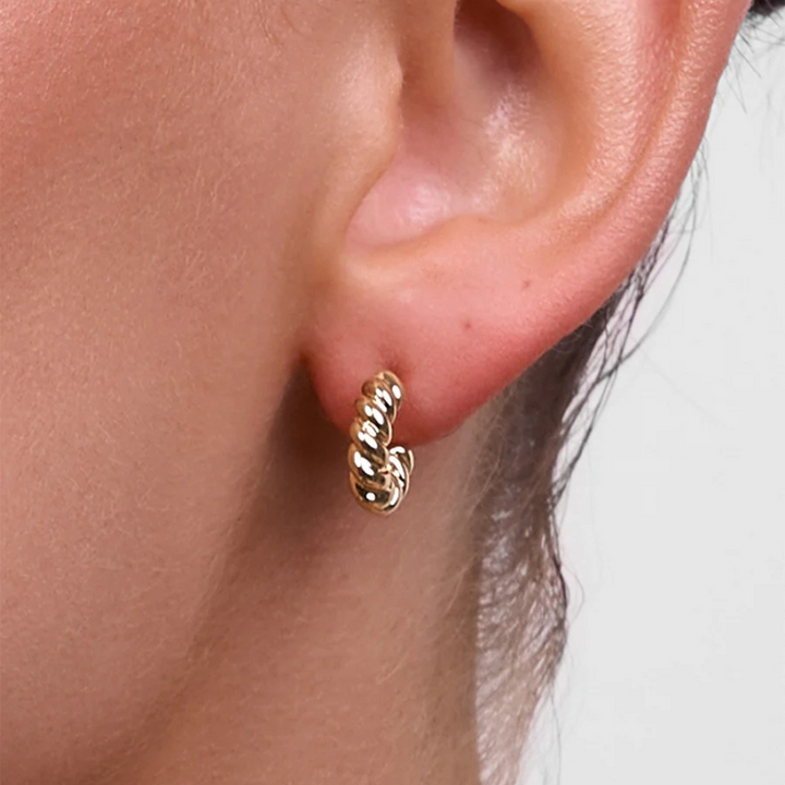 Liberté Phoebe Gold Rope Earring Lifestyle | Merchants Homewares