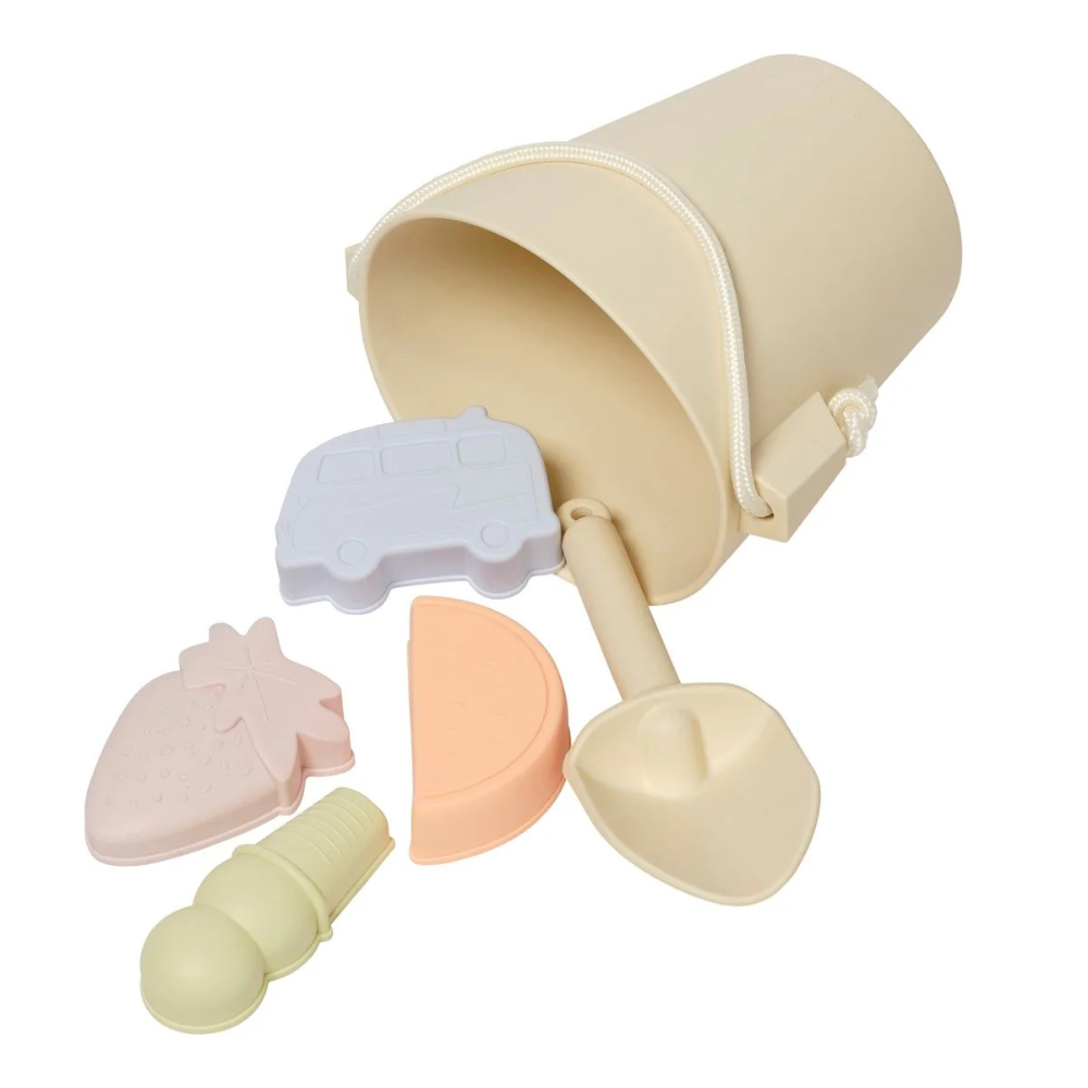 Sunnylife Silicone Bucket & Spade Set Apple Sorbet | Merchant Homewares