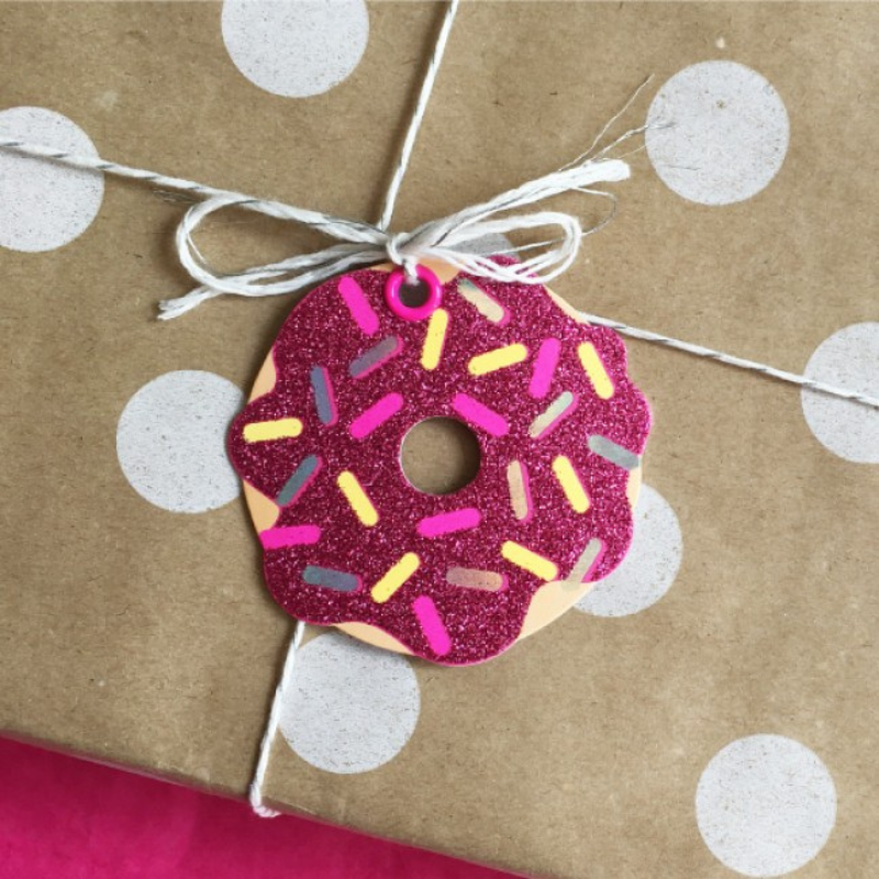 Candle Bark Donut Gift Tag Attached To Gift | Merchant Homewares