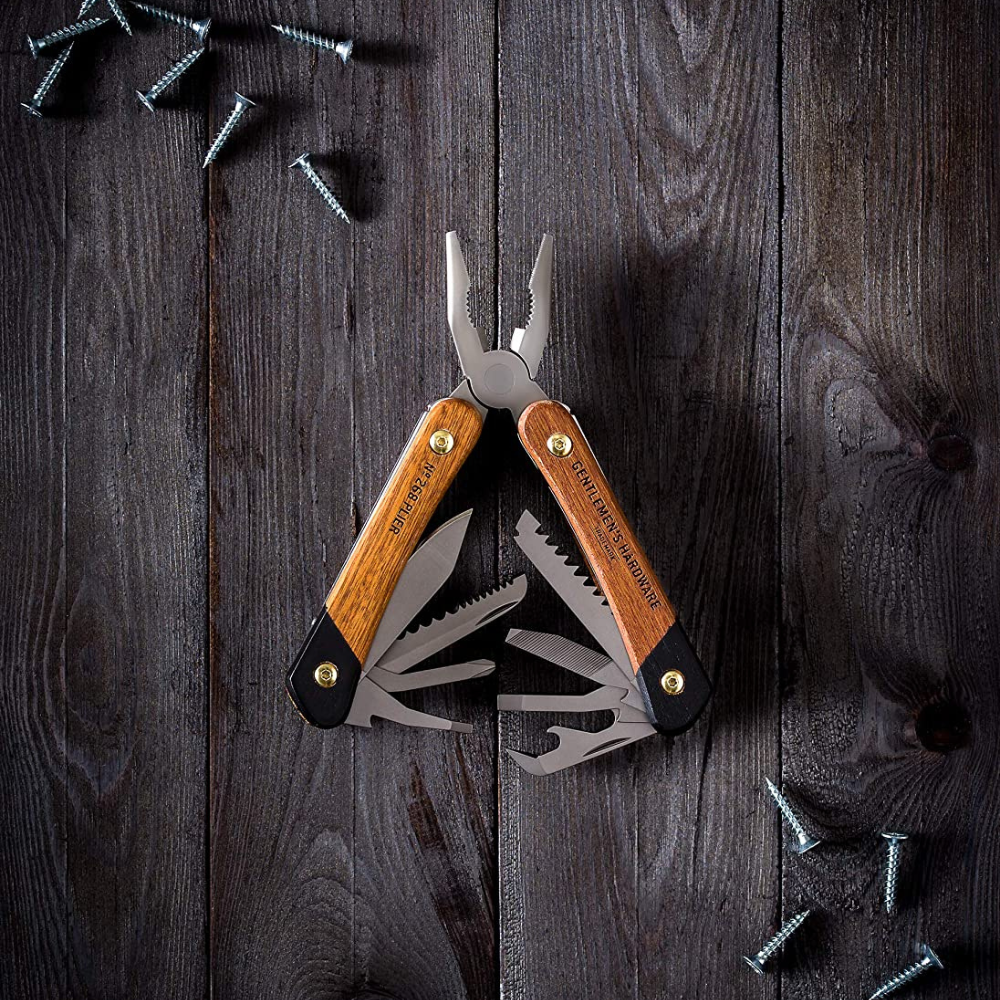 Gentlemen's Hardware Plier Multi Tool Lifestyle | Merchants Homewares